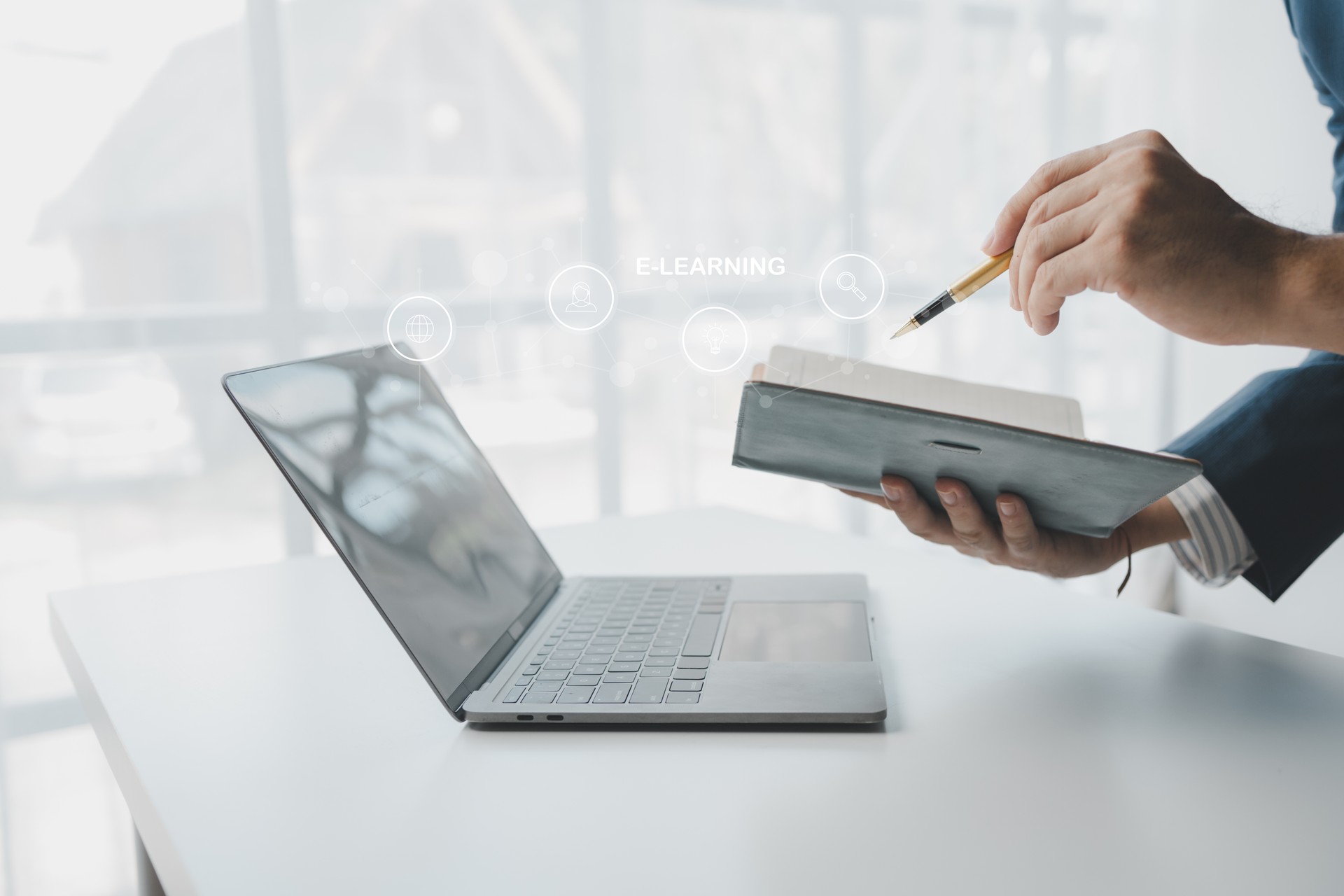 Concepts of online learning, use of technology in modern teaching, access to knowledge using the internet to search for information online all over the world, online learning, e-learning. Concepts of online learning, use of technology in modern teaching, access to knowledge using the internet to search for information online all over the world, online learning, e-learning.